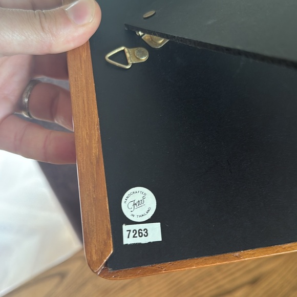 FETCO Fine Woods Hand Finished Picture Frame by Beacon Hill 5” X 7” - Picture 3 of 3